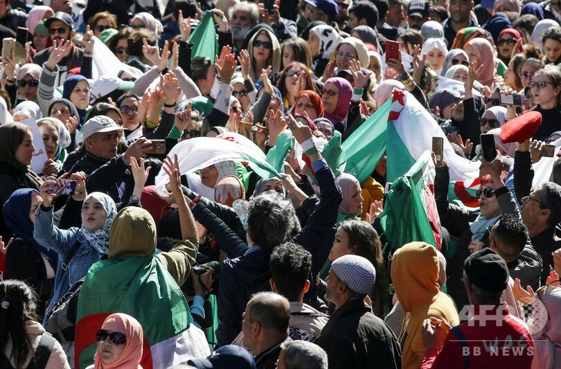 国際女性デー、世界各地で集会 新型コロナへの懸念の中