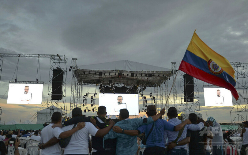 コロンビア内戦終結へ、和平に湧く左翼ゲリラ野営地