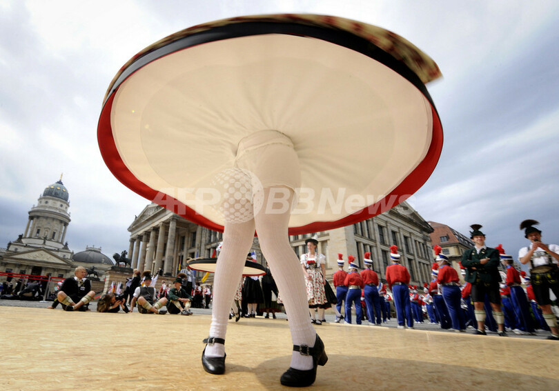 ドイツ連邦共和国建国60周年 ベルリンで記念イベント 写真17枚 国際ニュース Afpbb News