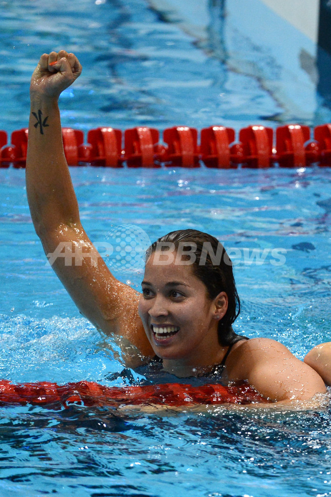 クロモビジョジョが女子50メートル自由形で金メダル