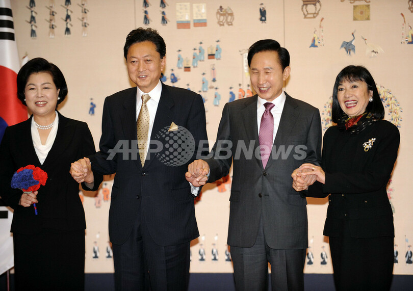 鳩山首相が初訪韓、李大統領と対北朝鮮で連携を確認