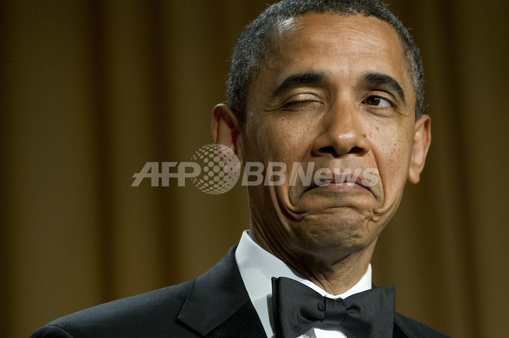 オバマ米大統領がロムニー氏を さっと料理 軽妙ジョークでアピール 写真11枚 国際ニュース Afpbb News