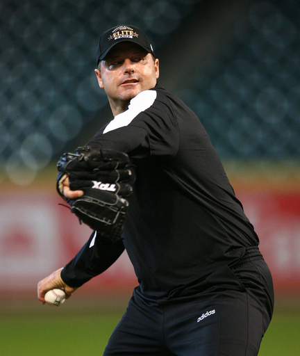 ロジャー・クレメンス アストロズ主催のキャンプに参加 写真5枚 国際