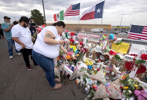 トランプ氏、銃撃事件の2州を訪問へ テキサス州では反発も