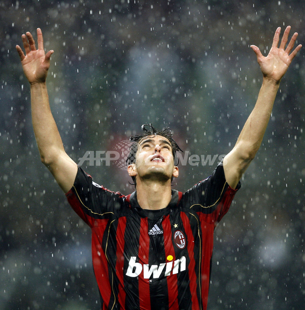 アンチェロッティ監督 カカのバロンドール獲得を祝福 写真1枚 国際