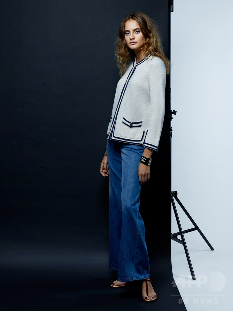 「シャネル」16年春夏プレコレクション、伝説的モデル・イネスの愛娘が広告塔に