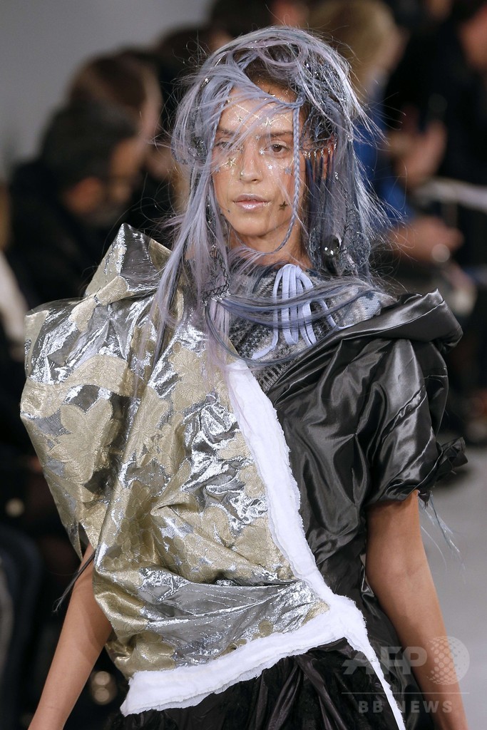 「メゾン マルジェラ」16年春夏オートクチュール