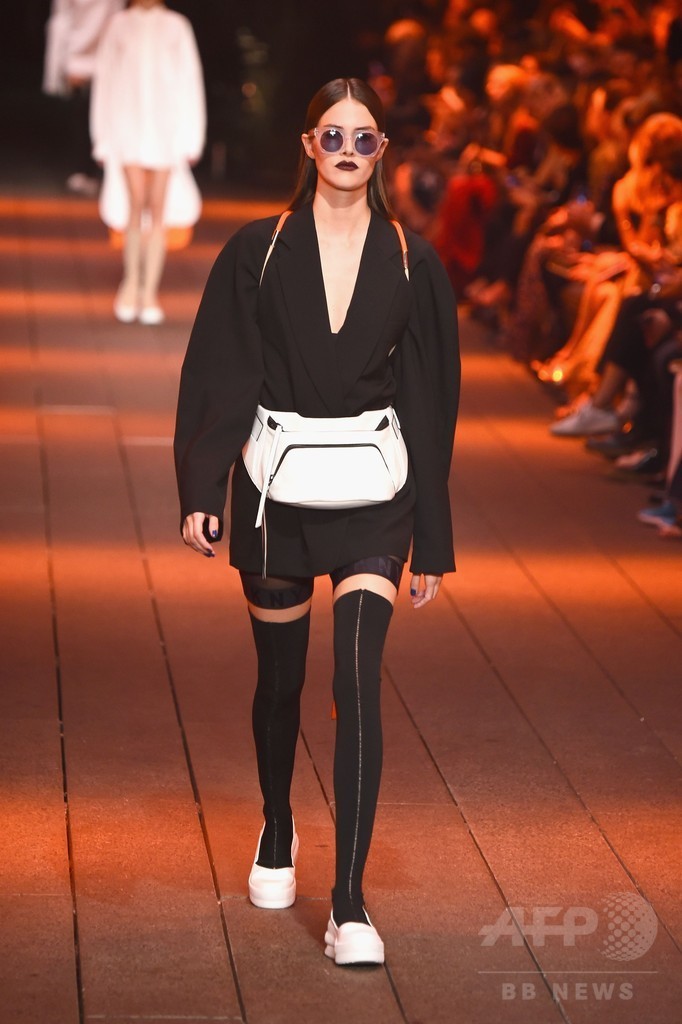 「DKNY」17年春夏