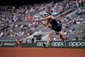 全仏オープンテニス、女子シングルス3回戦。リターンを打つアリーゼ・コルネ（2022年5月28日撮影）。(c)JULIEN DE ROSA / AFP