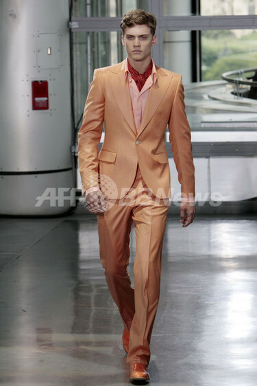 ティエリーミュグレー　メンズジャケット 2025年最新】Thierry Mugler メンズ テーラードジャケットの人気