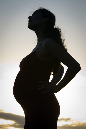 ケニア人女性、自然妊娠で五つ子出産 2人は直後に死亡