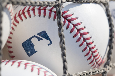 MLBの開幕、最低8週間延期 シーズン短縮も