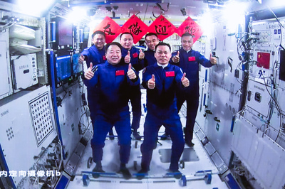 中国宇宙ステーションで引き継ぎ式 「神舟16号」帰還へ
