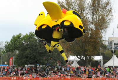 「ムーンバフェスティバル」恒例の鳥人間コンテスト、豪メルボルン