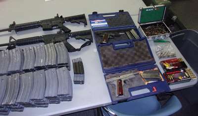 「学校で乱射してやる」、脅迫した米高校生を逮捕 自宅に複数の銃
