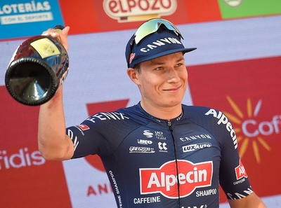 【今日のブエルタ】フィリプセンが第2S優勝、集団スプリント制す