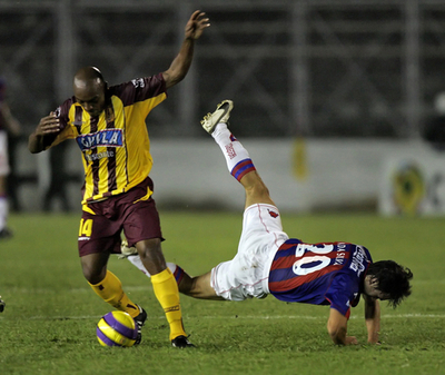 ＜サッカー 07リベルタドーレス杯南米選手権＞デポルテス・トリマがホームで初白星を挙げる - コロンビア