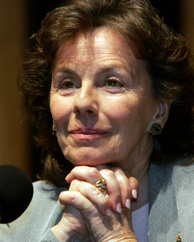 ムラト5世のひ孫 Kenize Mourad、ブダペストで講演 - ハンガリー