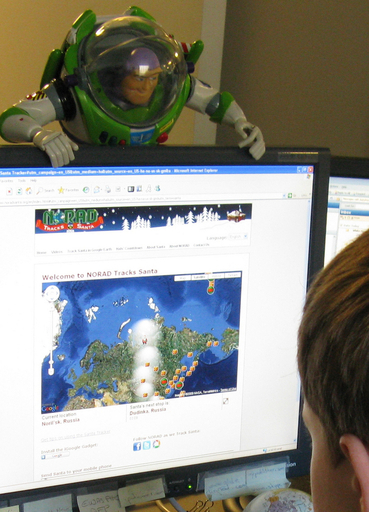 ただ今サンタ追跡中、北米航空宇宙防衛司令部