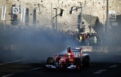 エルサレムでF1ピースロードショー開催