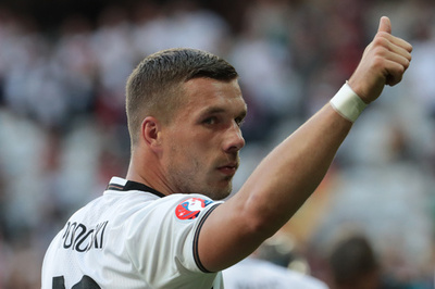 ポドルスキに北京国安からオファー、ガラタサライ幹部が明かす