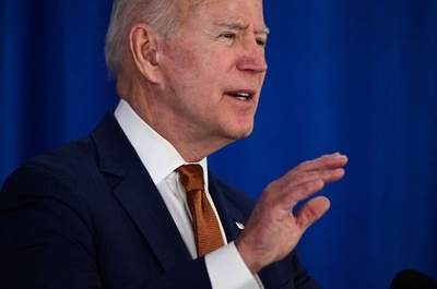 米政府、情報漏えい捜査で記者の通信記録入手を中止