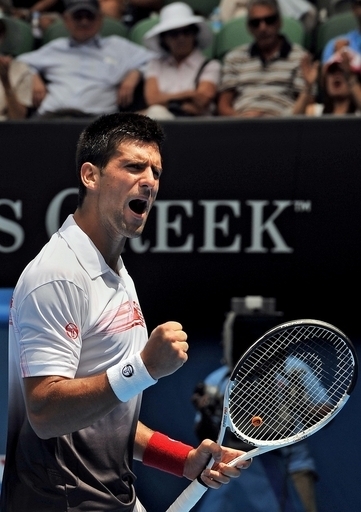 ジョコビッチ 逆転勝ちで3回戦進出、全豪オープンテニス