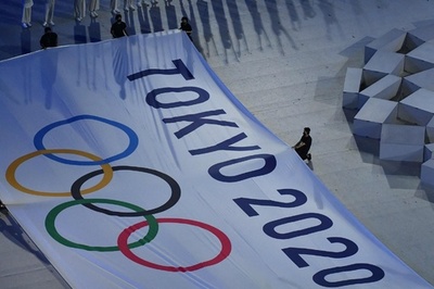 東京五輪に異なる代表チームから出場の兄弟、抱き合う写真が思わぬ展開に