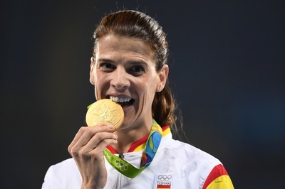 ベイティアが女子走り高跳びで最年長金、男子やり投げは独ローラー制す