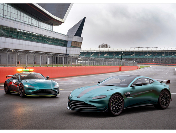 アストン・マーティン・ヴァンテージに、セーフティーカーを再現したF1復帰記念モデル登場