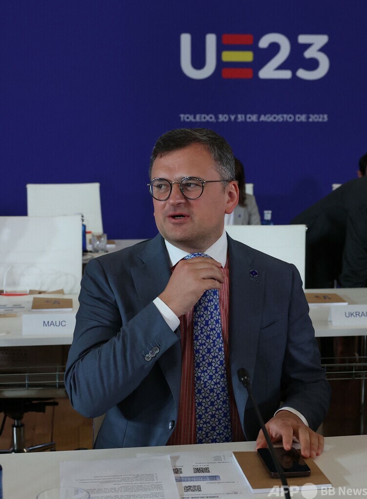 「黙ってろ」 ウクライナ外相、反攻遅れ批判に反発