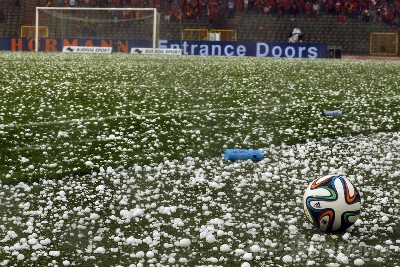 ベルギー、ひょうに見舞われるもチュニジアに勝利