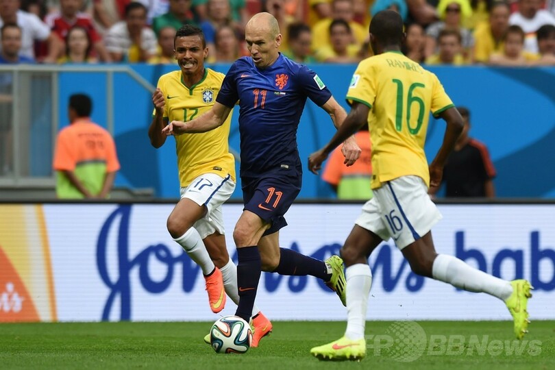 開催国ブラジルにさらなる苦痛、快勝オランダが3位獲得