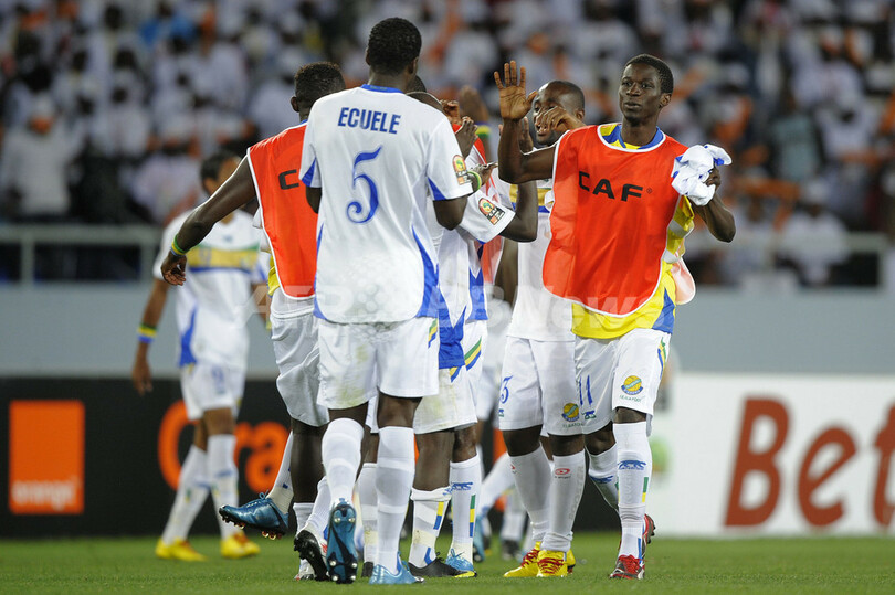カメルーンがガボンに敗れる、アフリカ・ネイションズカップ