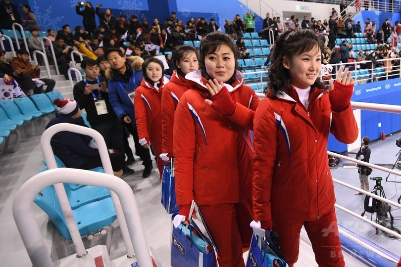 南北合同チーム初戦で北朝鮮 美女応援団 が声援 アイスホッケー女子 写真30枚 国際ニュース Afpbb News