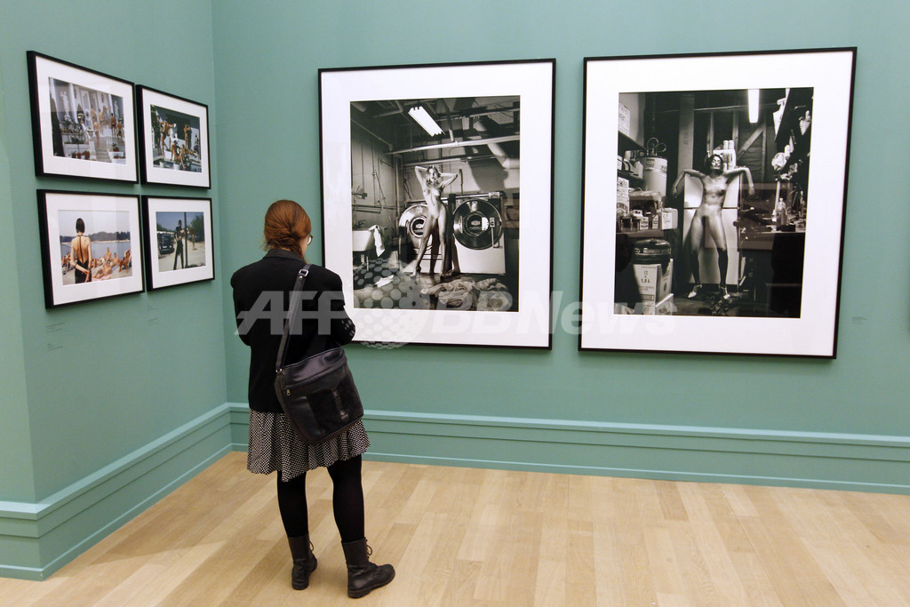 ファッション写真界の巨匠 ヘルムート ニュートン回顧展 写真15枚 国際ニュース Afpbb News