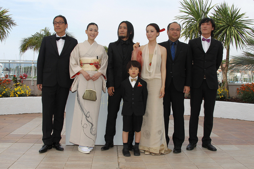 河瀬直美 花母(はは) 河瀬直美監督作品『朱花の月』、カンヌで