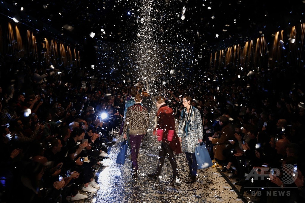 テーマはクラシカリー・ボヘミアン、「バーバリー プローサム」15/16年秋冬メンズ