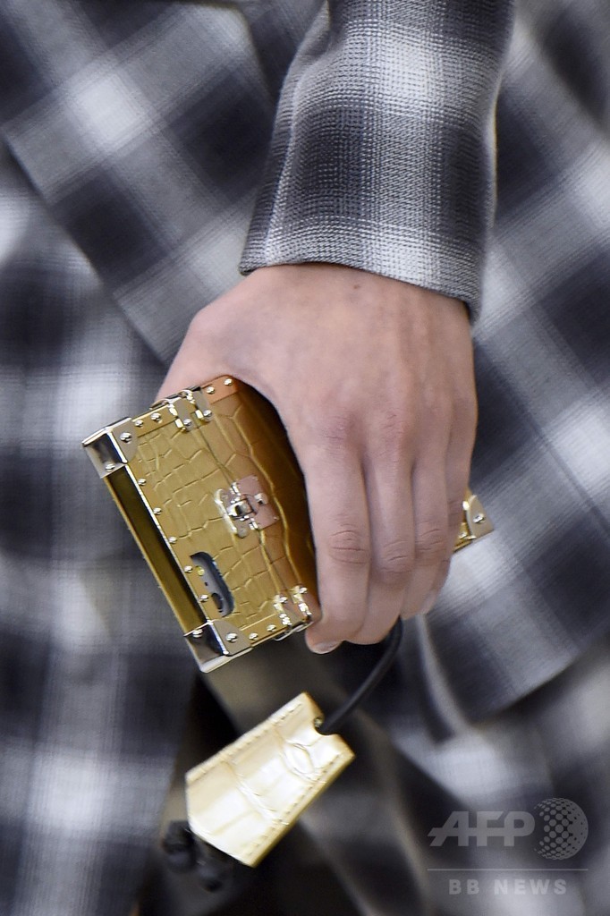 「ルイ・ヴィトン」17年春夏