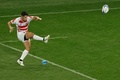 ラグビーW杯フランス大会、プールD、日本対サモア。コンバージョンキックを決める松田力也（2023年9月28日撮影）。(c)Valentine CHAPUIS / AFP
