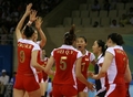 北京五輪女子バレーボールの対日本戦で、ポイントを奪い喜ぶ中国の選手。（2008年8月17日撮影）(c)AFP/ALEXANDER JOE