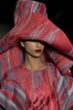 ブラジル・サンパウロで発表された「フェルナンダ・ヤマモト（Fernanda Yamamoto）」の14年秋冬コレクション（2013年10月29日撮影）。(c)AFP/Nelson ALMEIDA	