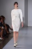 イタリア・ミラノ市内で発表された「ジル・サンダー（JIL SANDER）」14年春夏コレクション（2013年9月21日撮影）。(c)AFP/GIUSEPPE CACACE