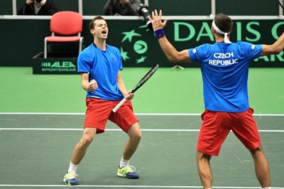 チェコの若手ペア、フルセットで豪を粉砕 デビス杯
