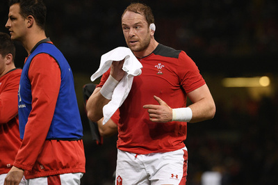 ウェールズ主将、マーラーの股間つかみに対する処分求める