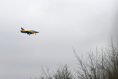 ウクライナ空軍機同士が衝突、パイロット3人死亡