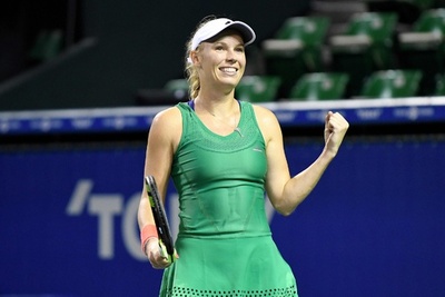 復調のボズニアツキ、ラドワンスカ下し決勝進出 パンパシフィック・オープン