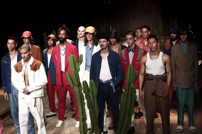 東京からトランプに