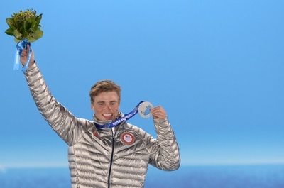 フリースタイルスキーの五輪銀メダリストがカミングアウト