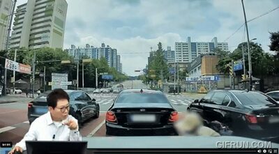 無断横断して転倒した高齢女性をSUVが轢過…韓国・運転手「見えなかった」は過失か、無罪か